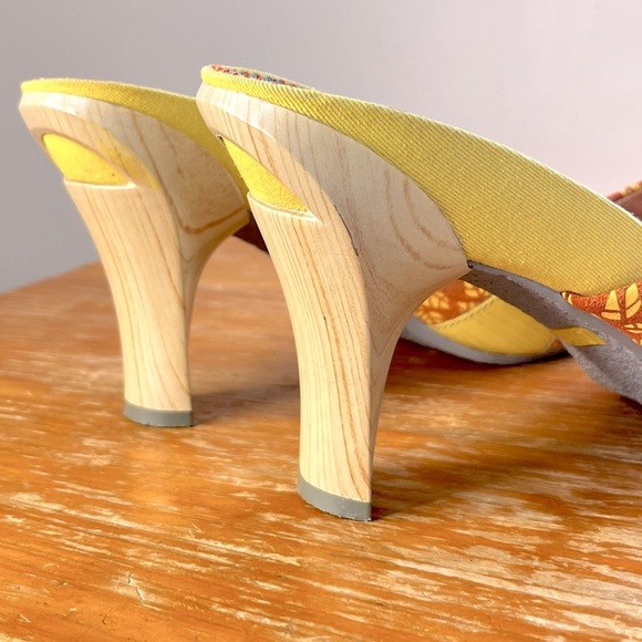 Diesel VINTAGE 90’s Printed Leather Thong Sandals - Picture 10 of 16